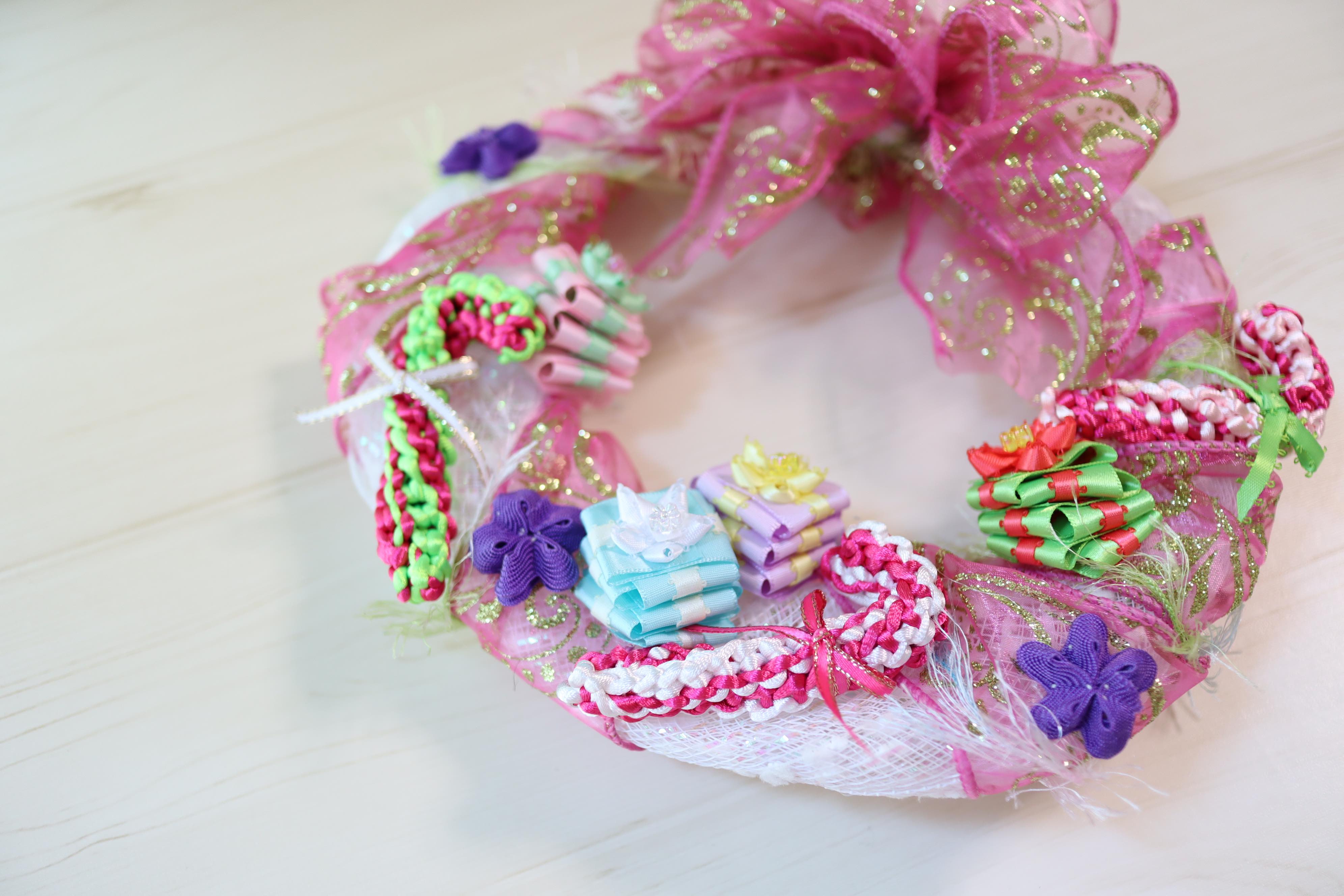 candy-cane-christmas-wreath-2014