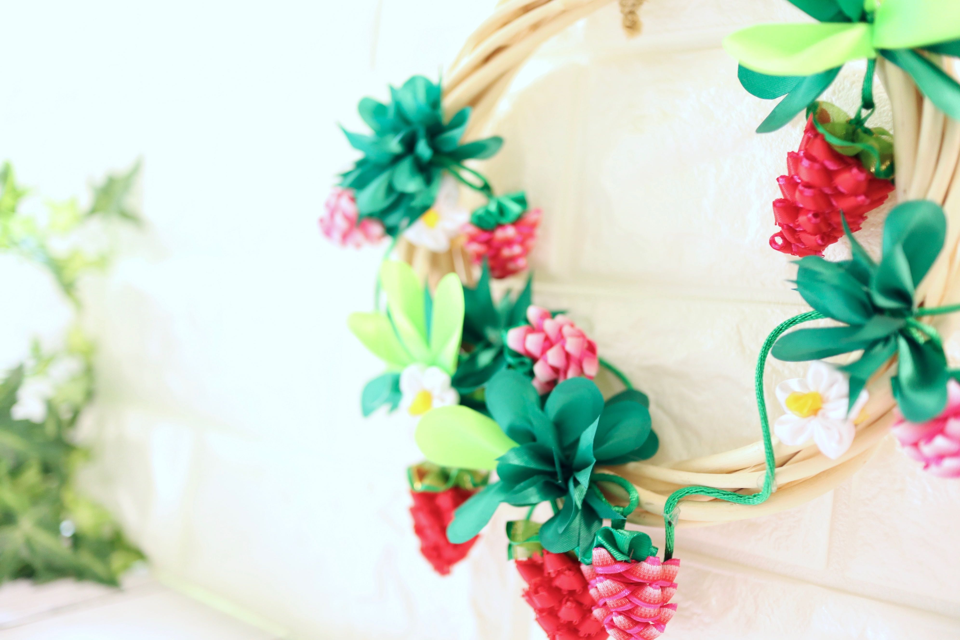 strawberry-wreath-2017